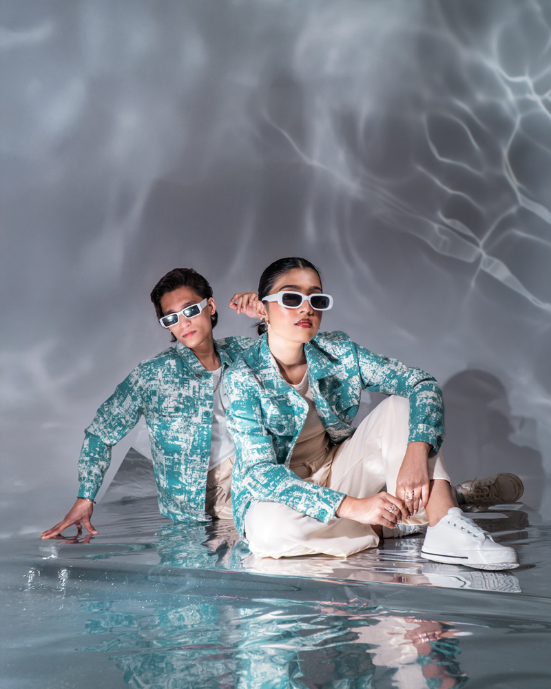 Abstract Patterned Textured Jacket in White & Cyan - Image 8