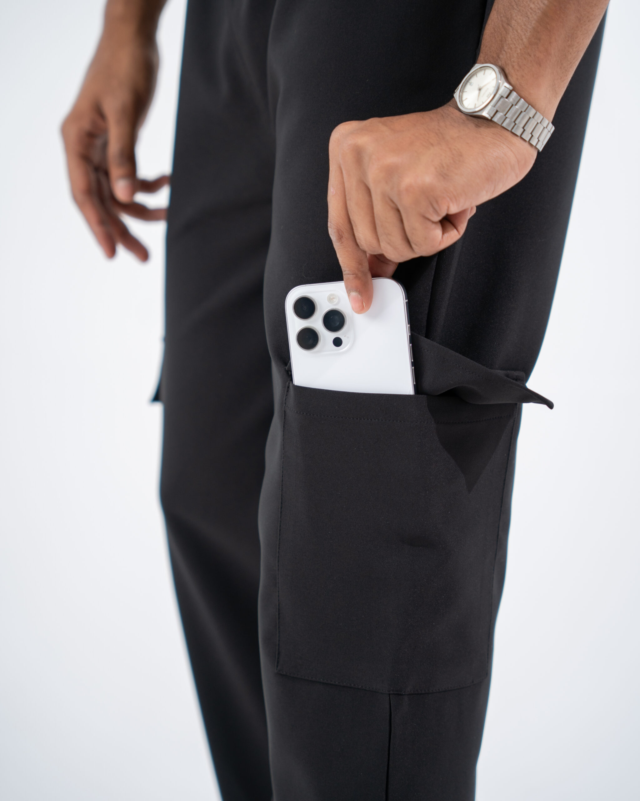 Baggy Fit Cargo Pants in Black - Image 8
