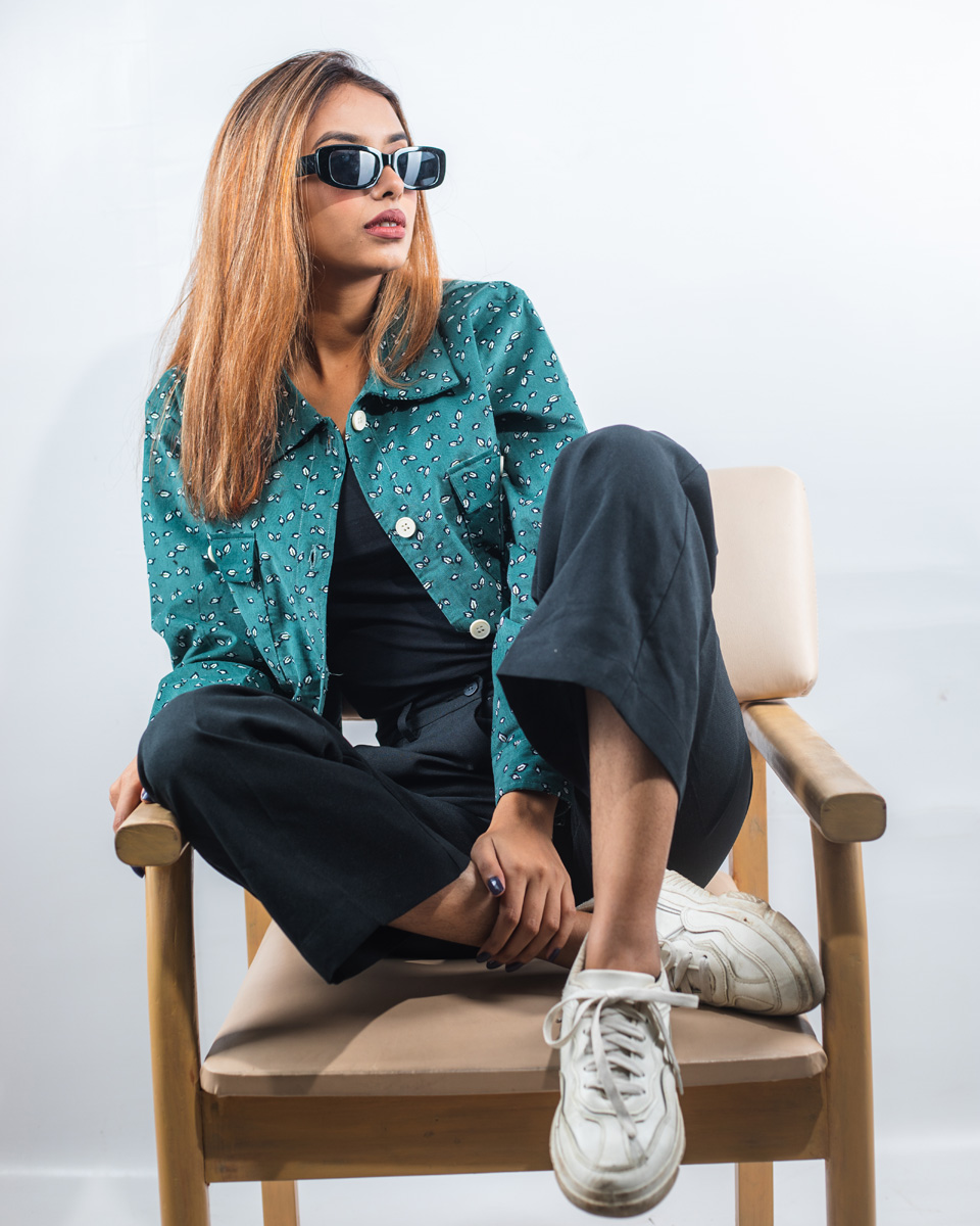 Cropped Printed Cord Jacket for Women - Image 7