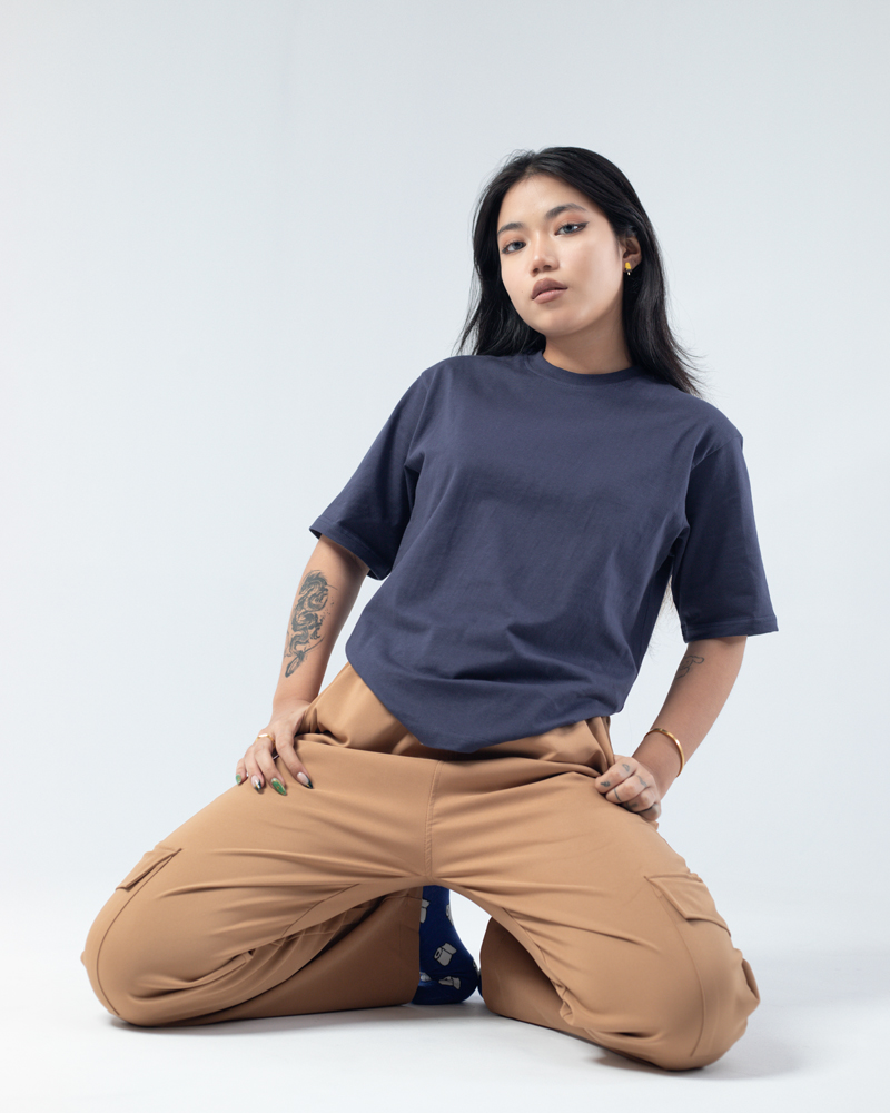 Oversized Drop Shoulder Solid T-shirt in Navy Blue - Image 9