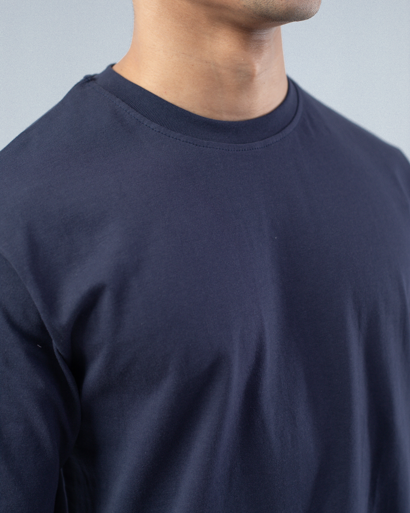 Oversized Drop Shoulder Solid T-shirt in Navy Blue - Image 6