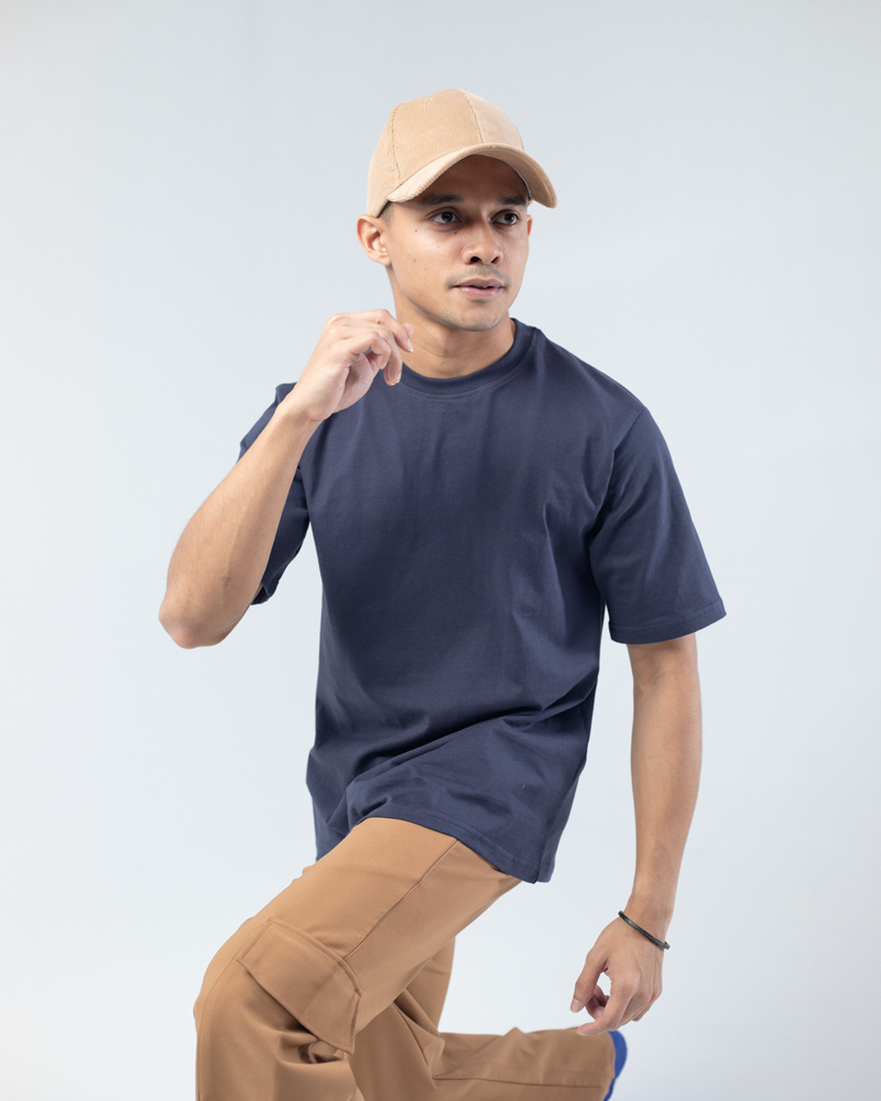 Oversized Drop Shoulder Solid T-shirt in Navy Blue - Image 4