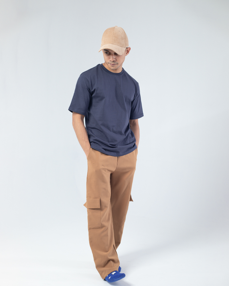Oversized Drop Shoulder Solid T-shirt in Navy Blue - Image 3