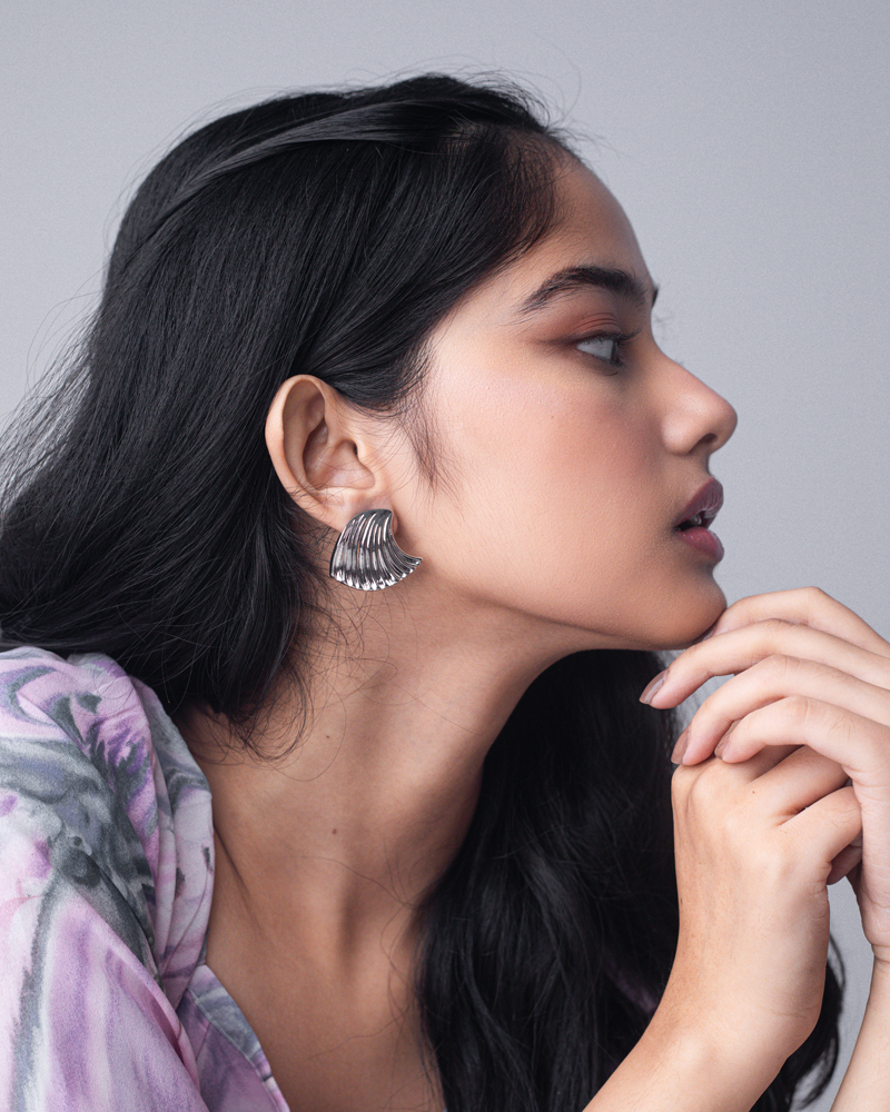 Sea Shell Earrings - Image 8