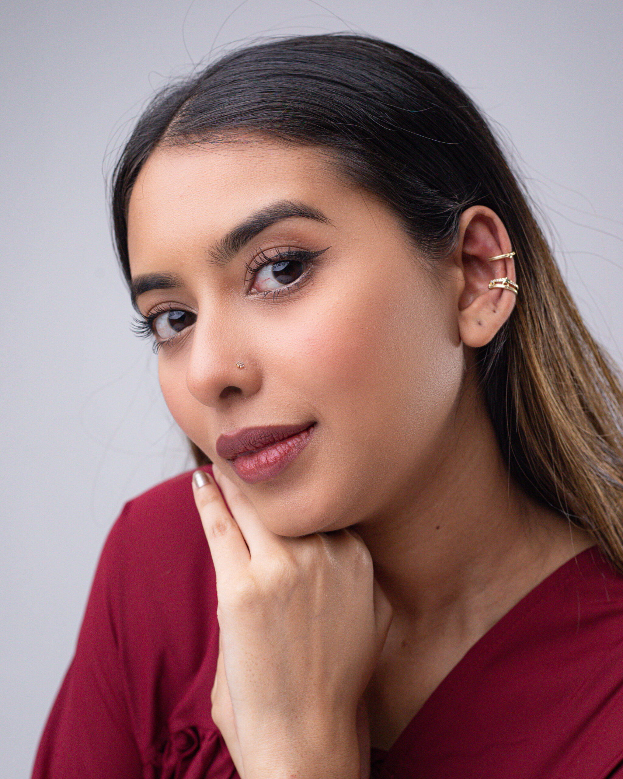 Shooting Star Ear Cuffs in Golden (No Piercing Needed) - Image 2