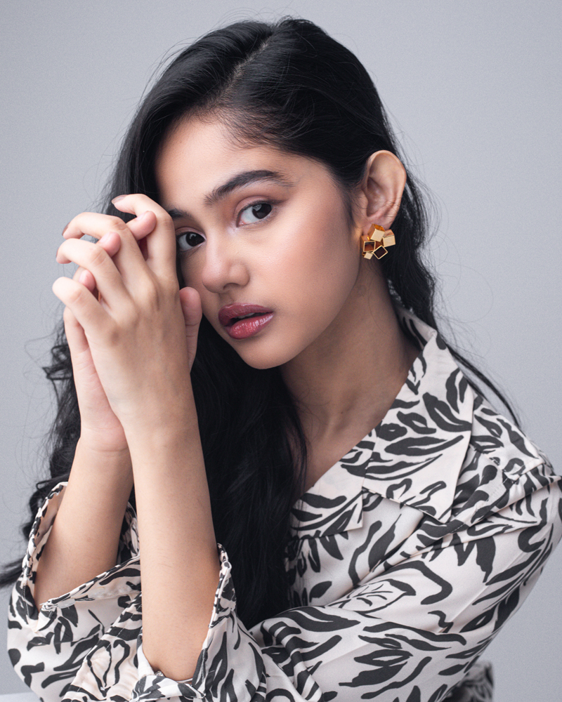 Small Cube Earrings - Image 7