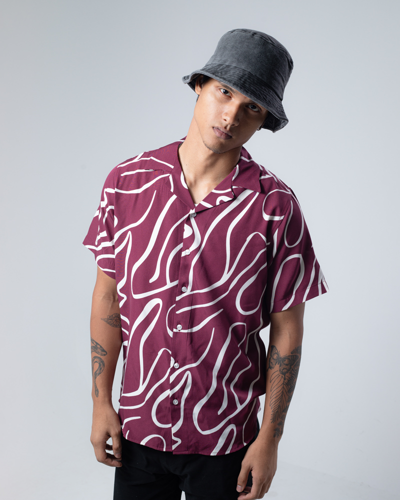 Swirl Printed Cuban Shirt in Maroon - Image 3