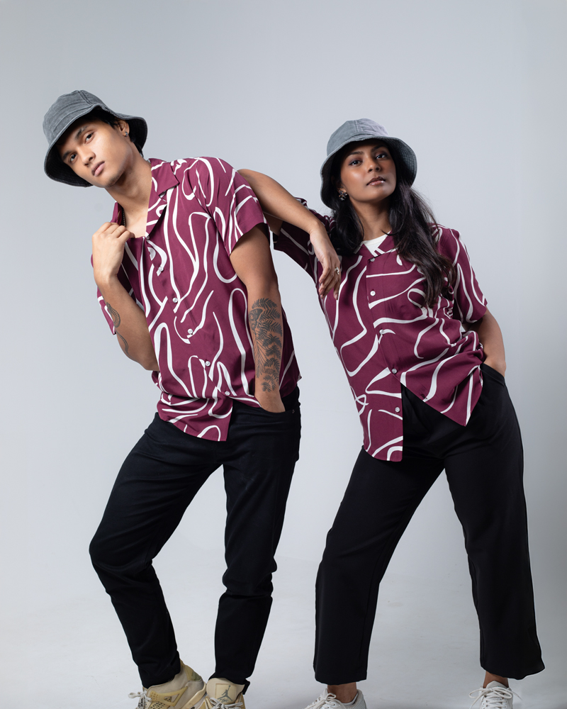 Swirl Printed Cuban Shirt in Maroon - Image 7