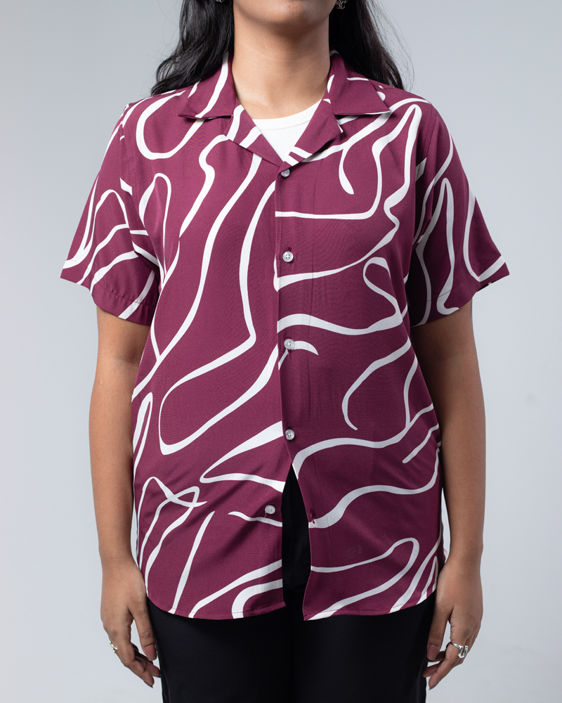 Swirl Printed Cuban Shirt in Maroon - Image 9