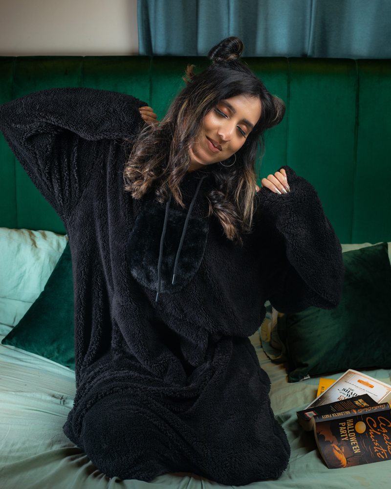 Unisex Black Oversized Sherpa Hoodie Blanket - Image 7