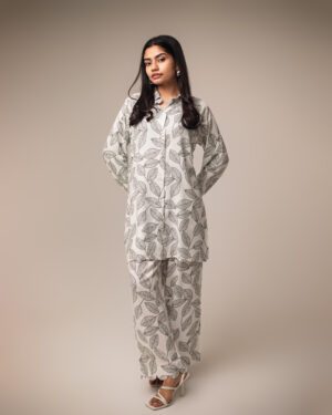 Women's White & Green Long Shirt and Wide-leg Pants 2 piece Set in Leaf Print | Co-Ord Set