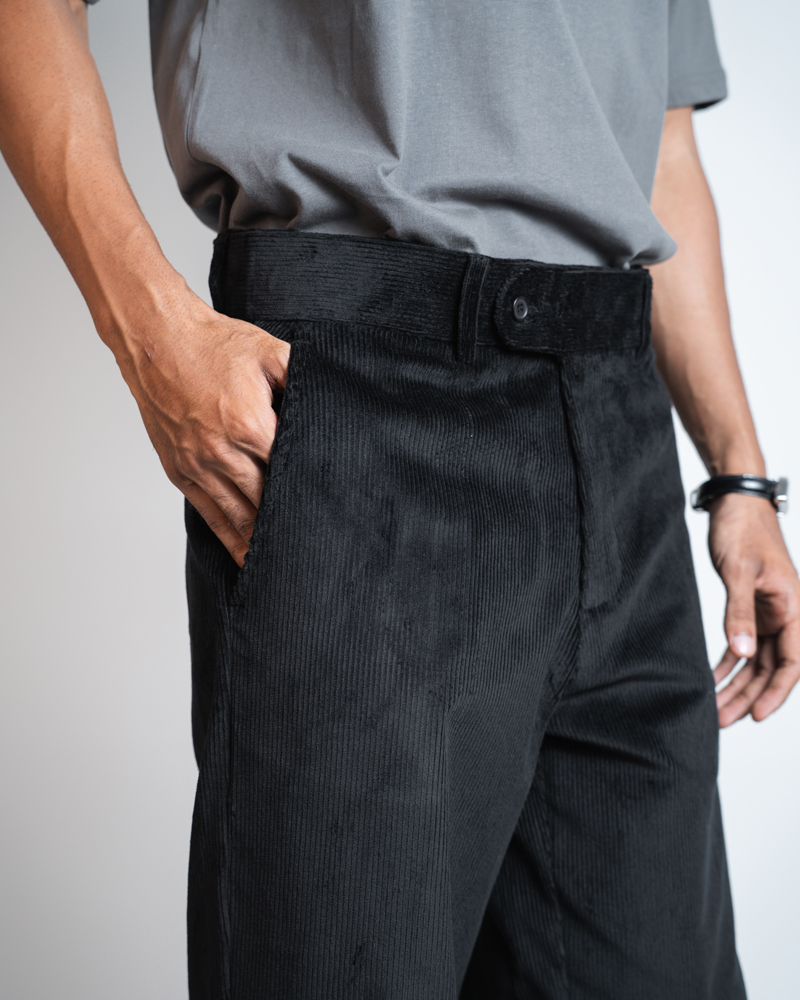 Men's Baggy Cord Pants in Black
