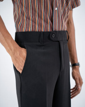 Men's Classic Relaxed Fit Pants in Black