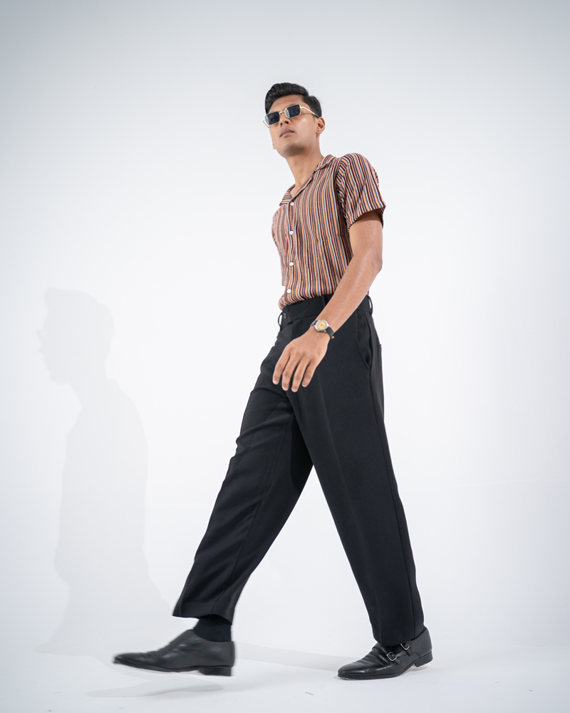 Men's Classic Relaxed Fit Pants in Black - Image 6