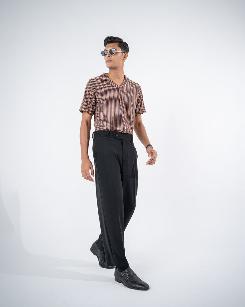 Men's Classic Relaxed Fit Pants in Black - Image 7