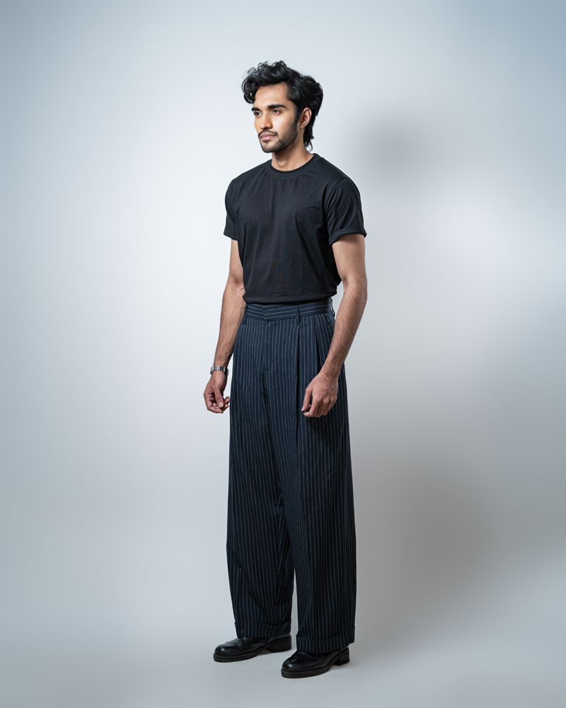 Men's Pinstripe High Waisted Relaxed Pants in Navy Blue - Image 4