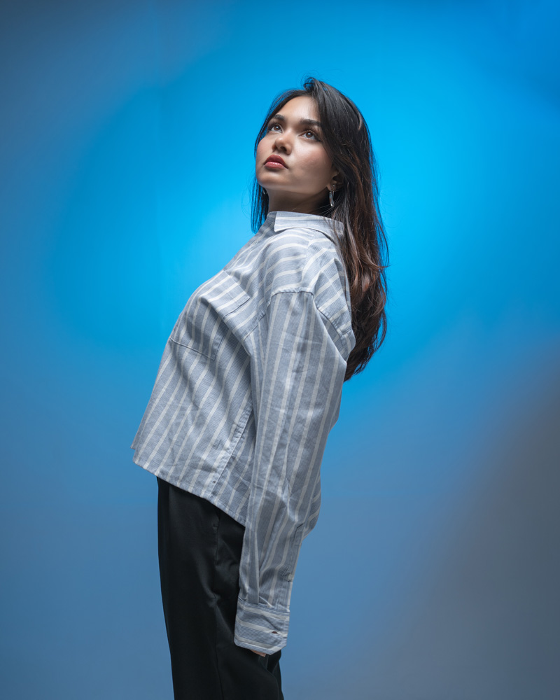 Oversized Cropped Shirt in White & Blue - Image 8