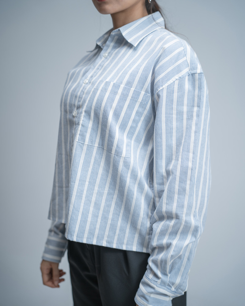 Oversized Cropped Shirt in White & Blue - Image 10