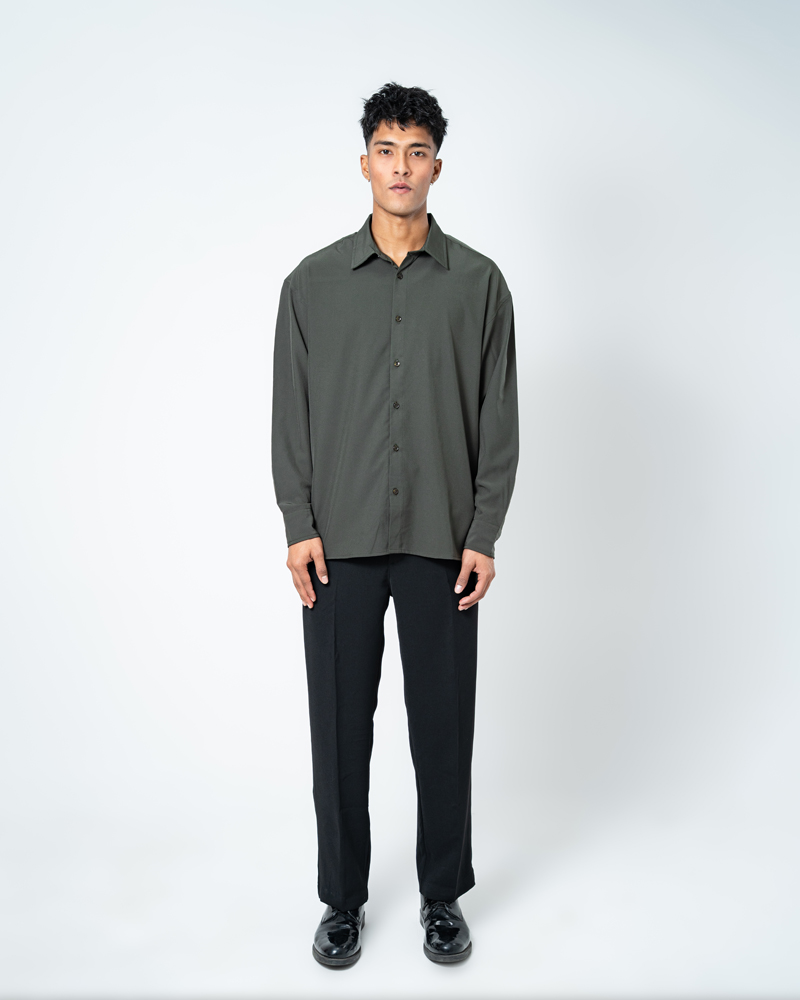 Oversized Flow Shirt in Green - Image 3