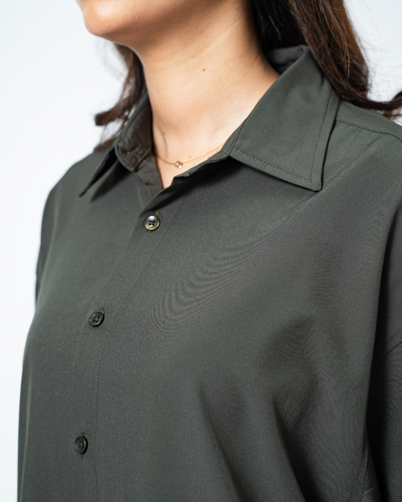 Oversized Flow Shirt in Green - Image 12