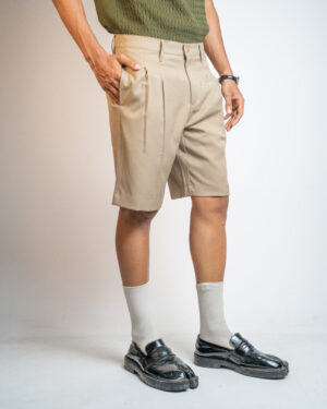 Pleated Summer Shorts in Cream