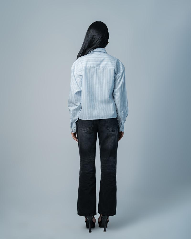 Unisex Oversized Cropped Shirt in White & Sky Blue - Image 8