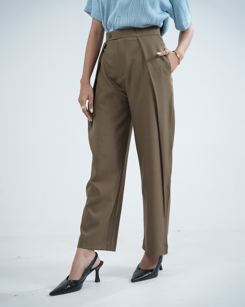 Women's High-Waisted Curve Pleated Formal Pants in Muted Brown - Image 3