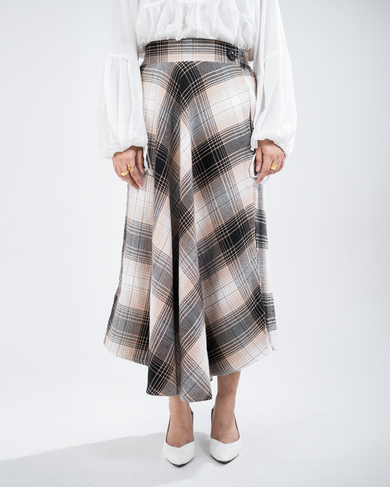 Women's Long Flannel Skirt in Black and Cream - Image 2